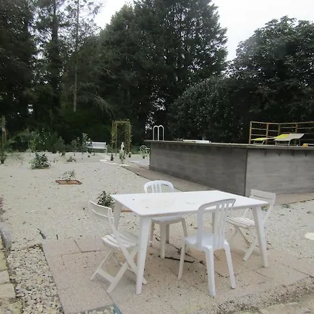 Hameau Des Gardes Vila